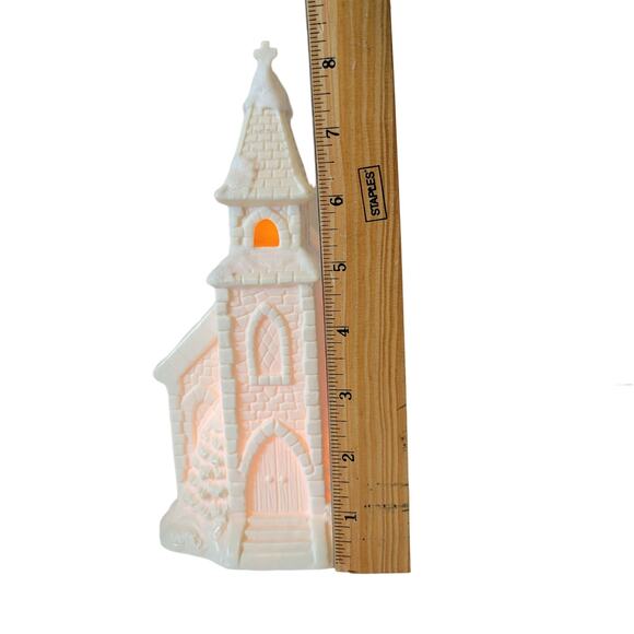 Enesco Christmas Village Church Lighted Decoration Village Glowing Light Vintage - Picture 10 of 16
